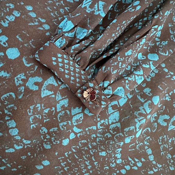 Preen by Thornton Bergazzi Off-the-Shoulder Silk Top, size XS - Picture 5 of 5